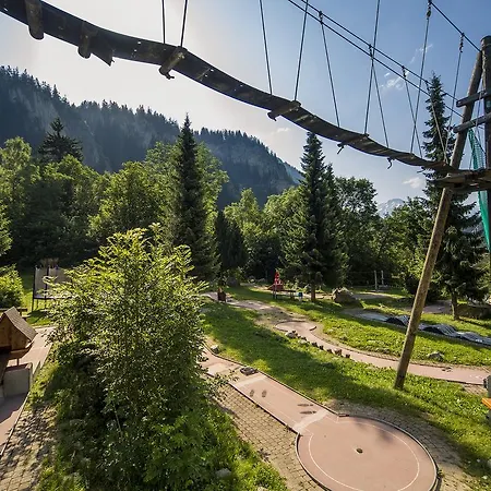 Bergquell Haus E Apartman *