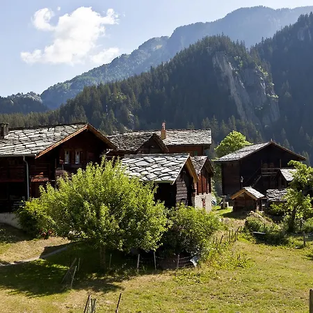 Bergquell Haus E 아파트