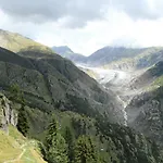 Bergquell Haus E شقة