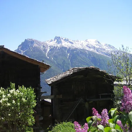 Bergquell Haus E * Blatten bei Naters