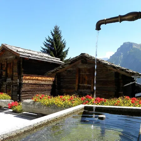Bergquell Haus E 公寓