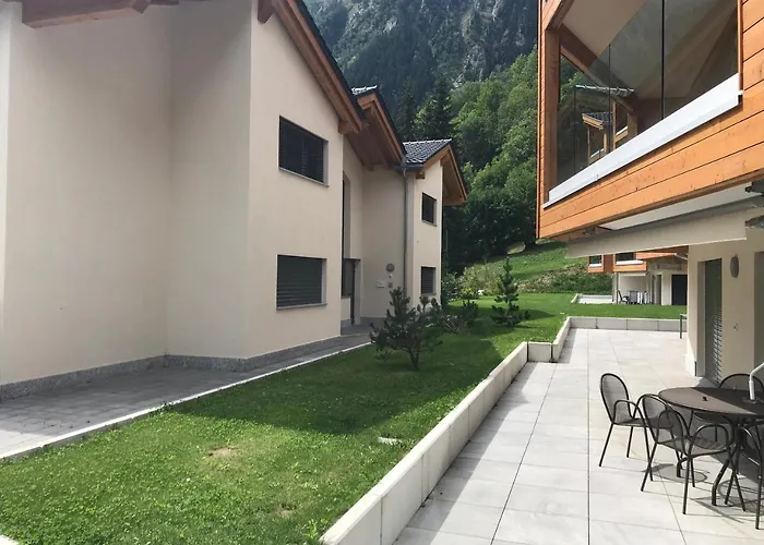 Bergquell Haus E Apartman *